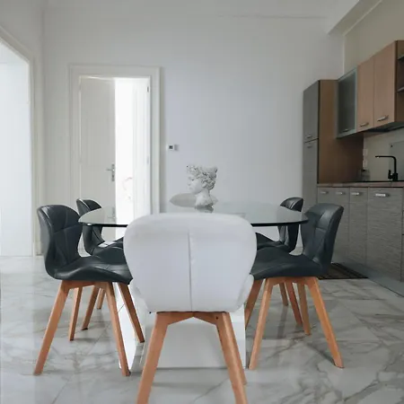 Diana Luxury * Lecce